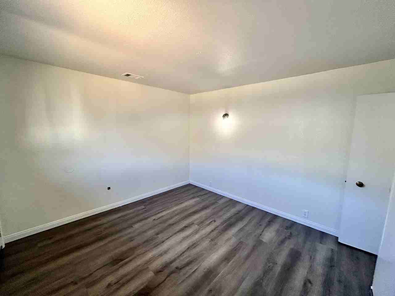 28057 Washington Ave - Photo 4 of 25