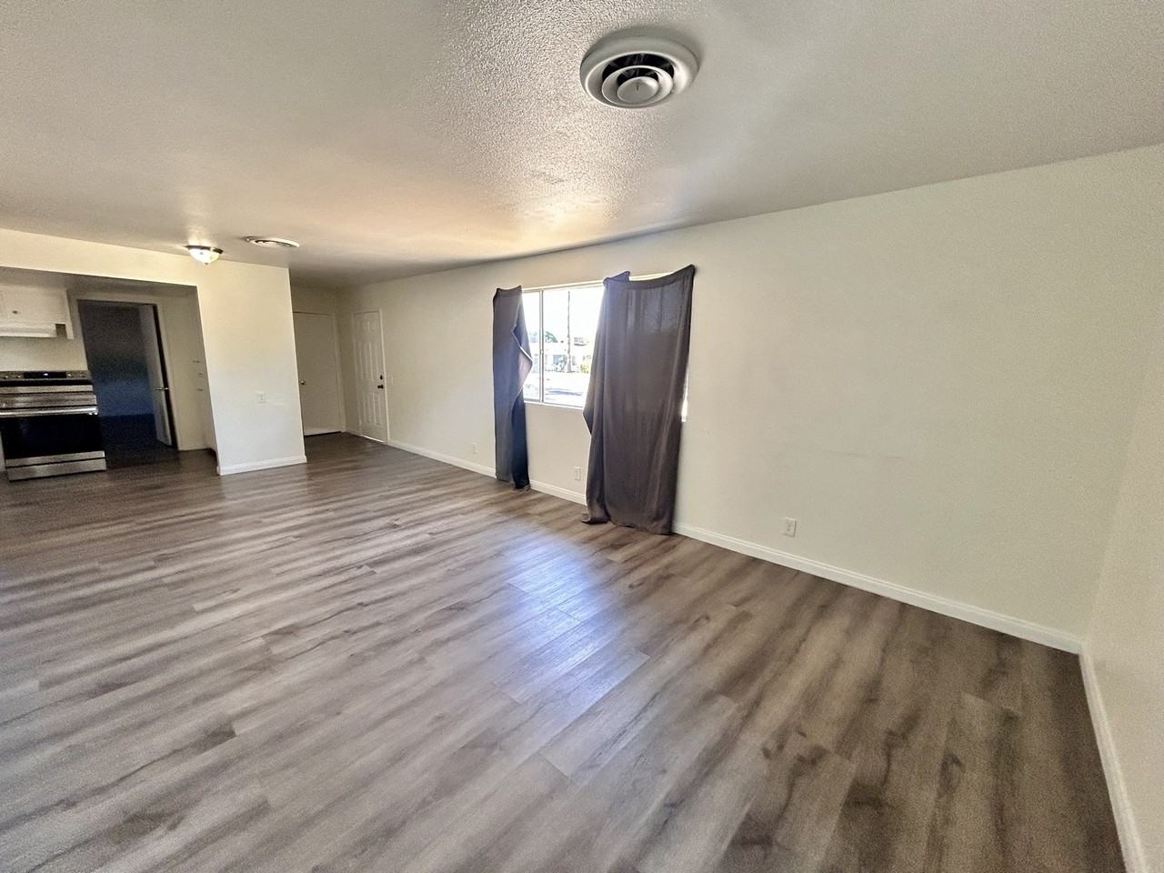 28057 Washington Ave - Photo 4 of 25