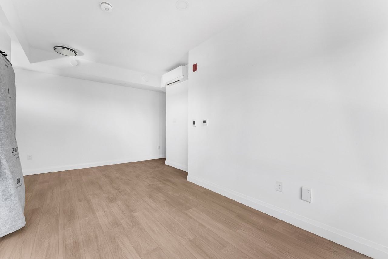 368 Tweedsmuir Avenue - Photo 4 of 46