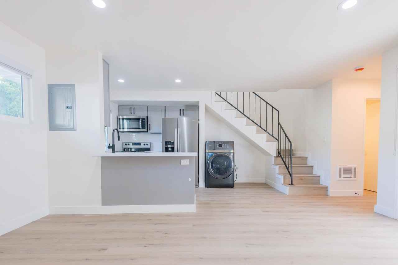 Andreo Avenue Residences - Photo 3 of 45