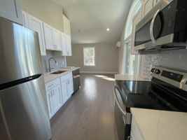 featured image of 328 Bank St