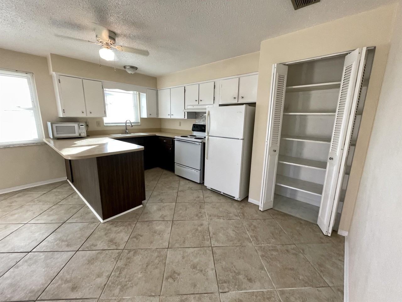 130 Glen Myra Ave #1 - Photo 2 of 36