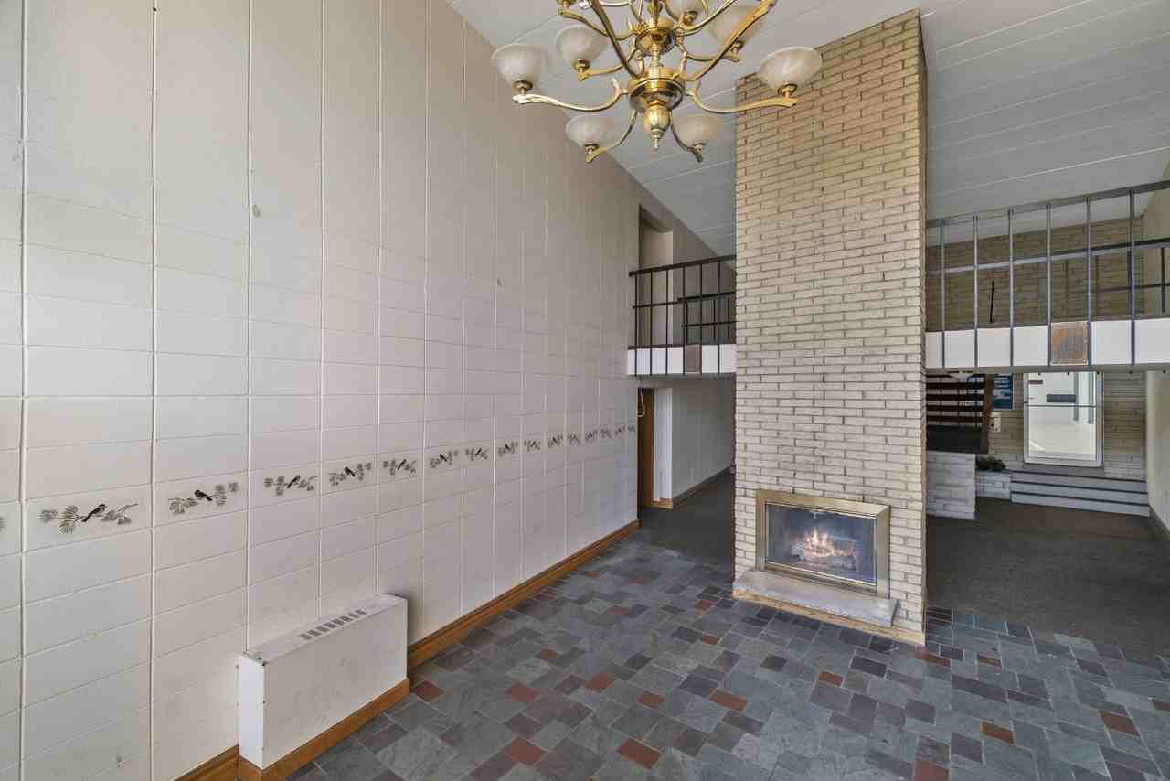 309 N 95th St #206 - Photo 3 of 43