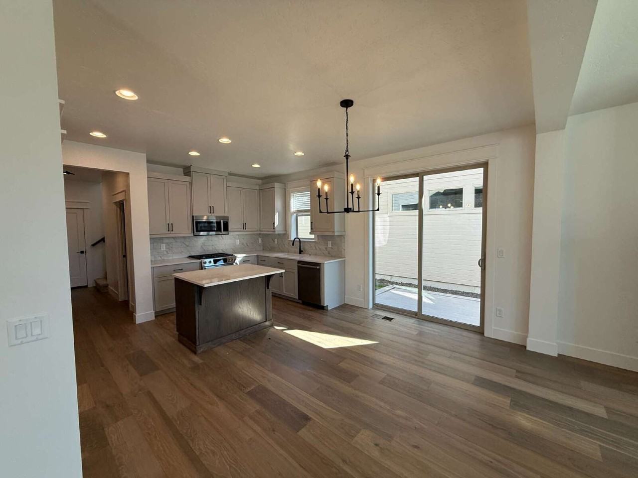 2300 E Valensole St - Photo 3 of 25