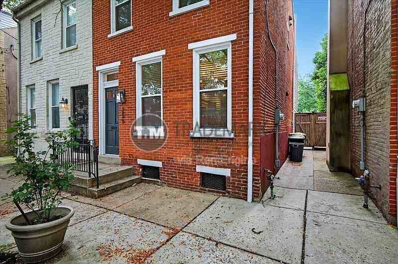 255 New Holland Ave - Photo 3 of 28