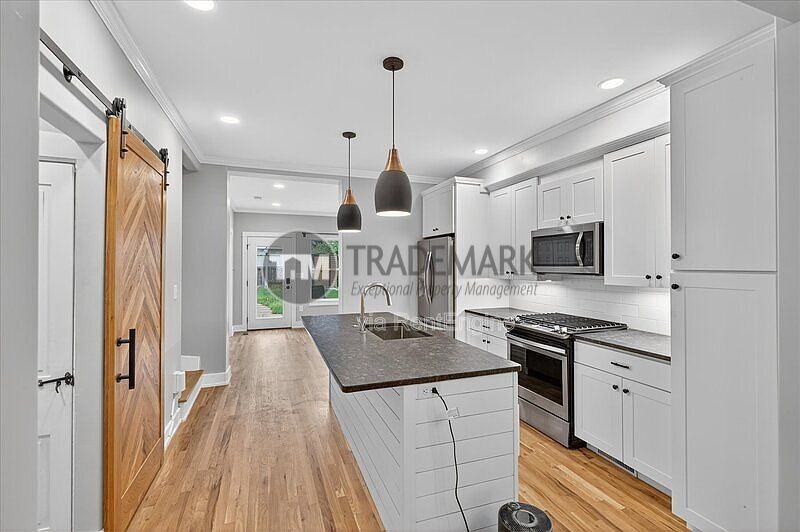 255 New Holland Ave - Photo 6 of 28