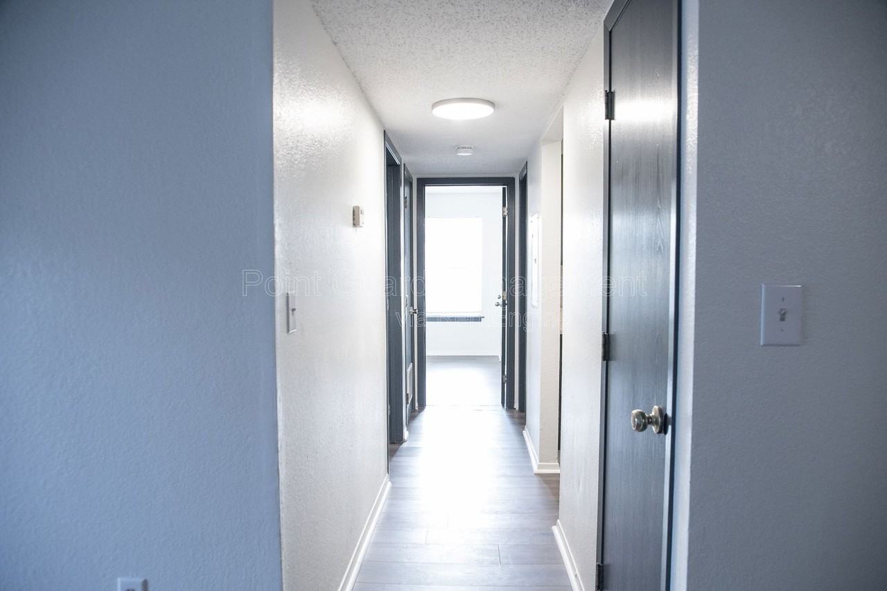 107 W Gold Coast Rd #35 - Photo 2 of 20