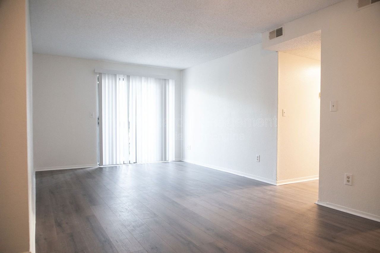 107 W Gold Coast Rd #35 - Photo 6 of 20