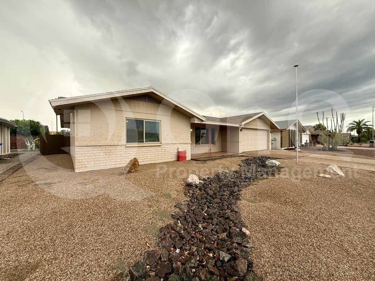 4559 E Dragoon Ave - Photo 3 of 19