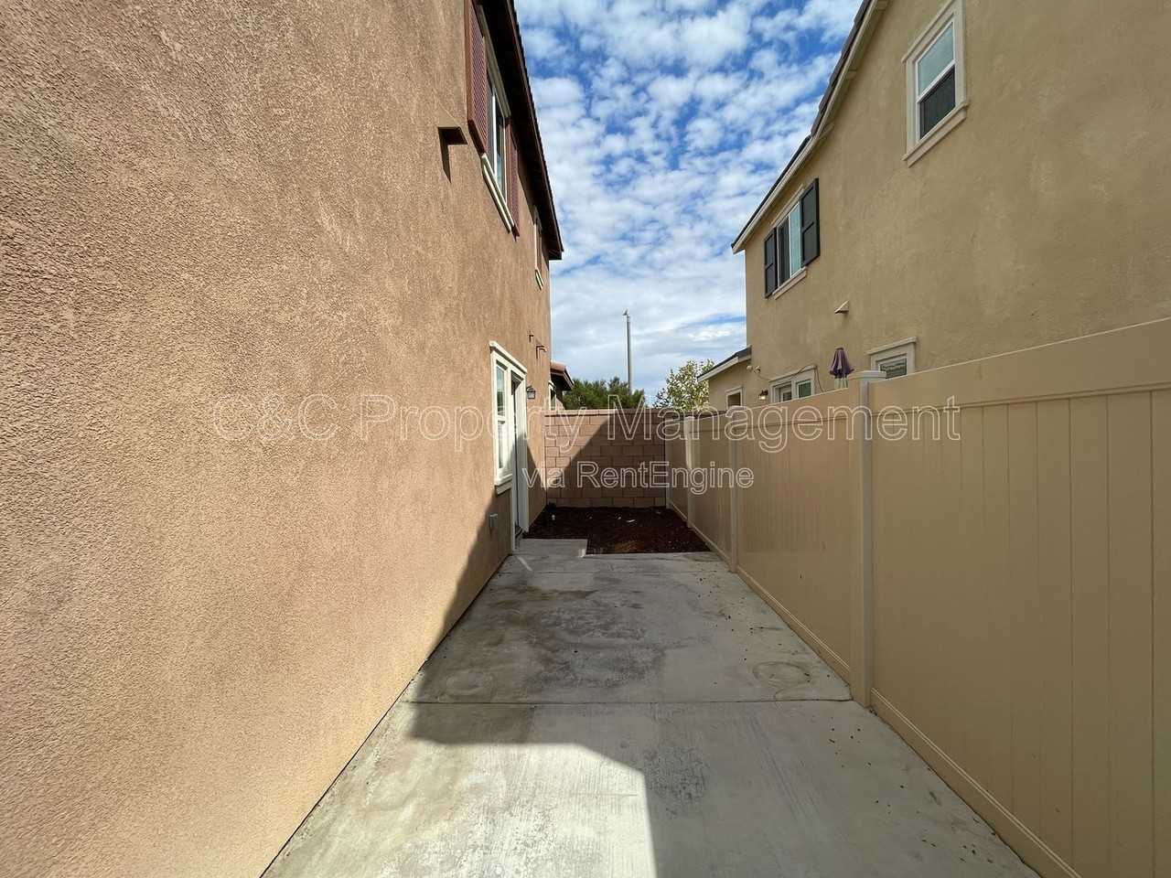 26751 Orchid Ct - Photo 4 of 20