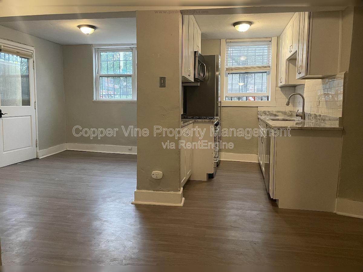 146 N Logan St #2 - Photo 4 of 17