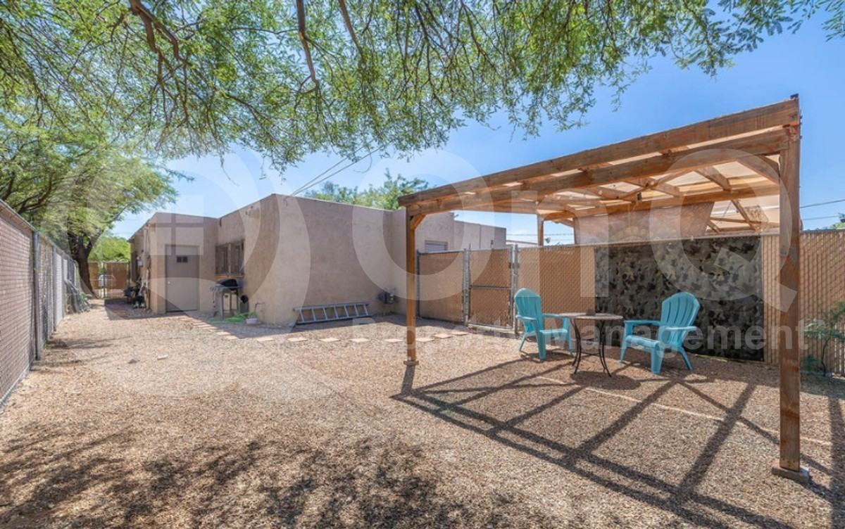 333 E Adams St - Photo 4 of 4