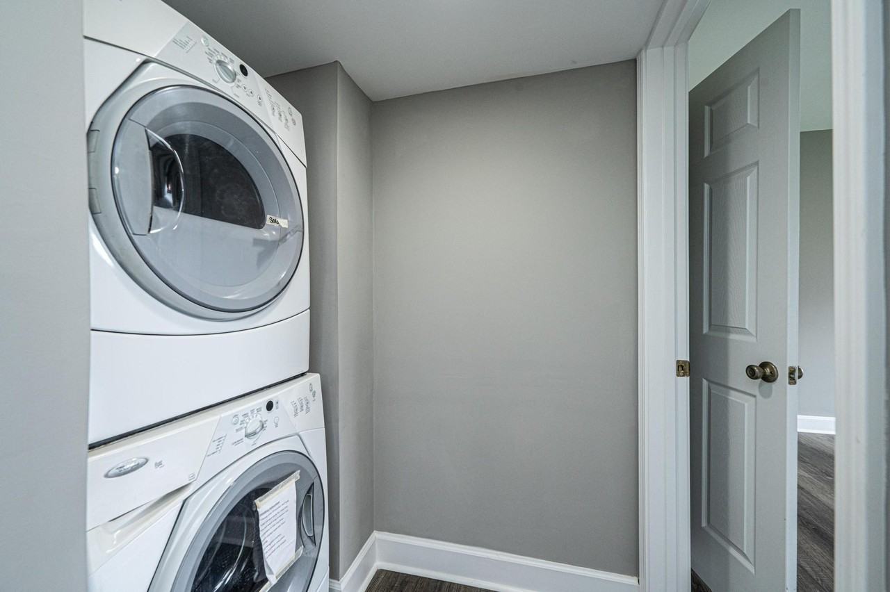 741 1st Avenue Southwest #2 - Photo 2 of 10