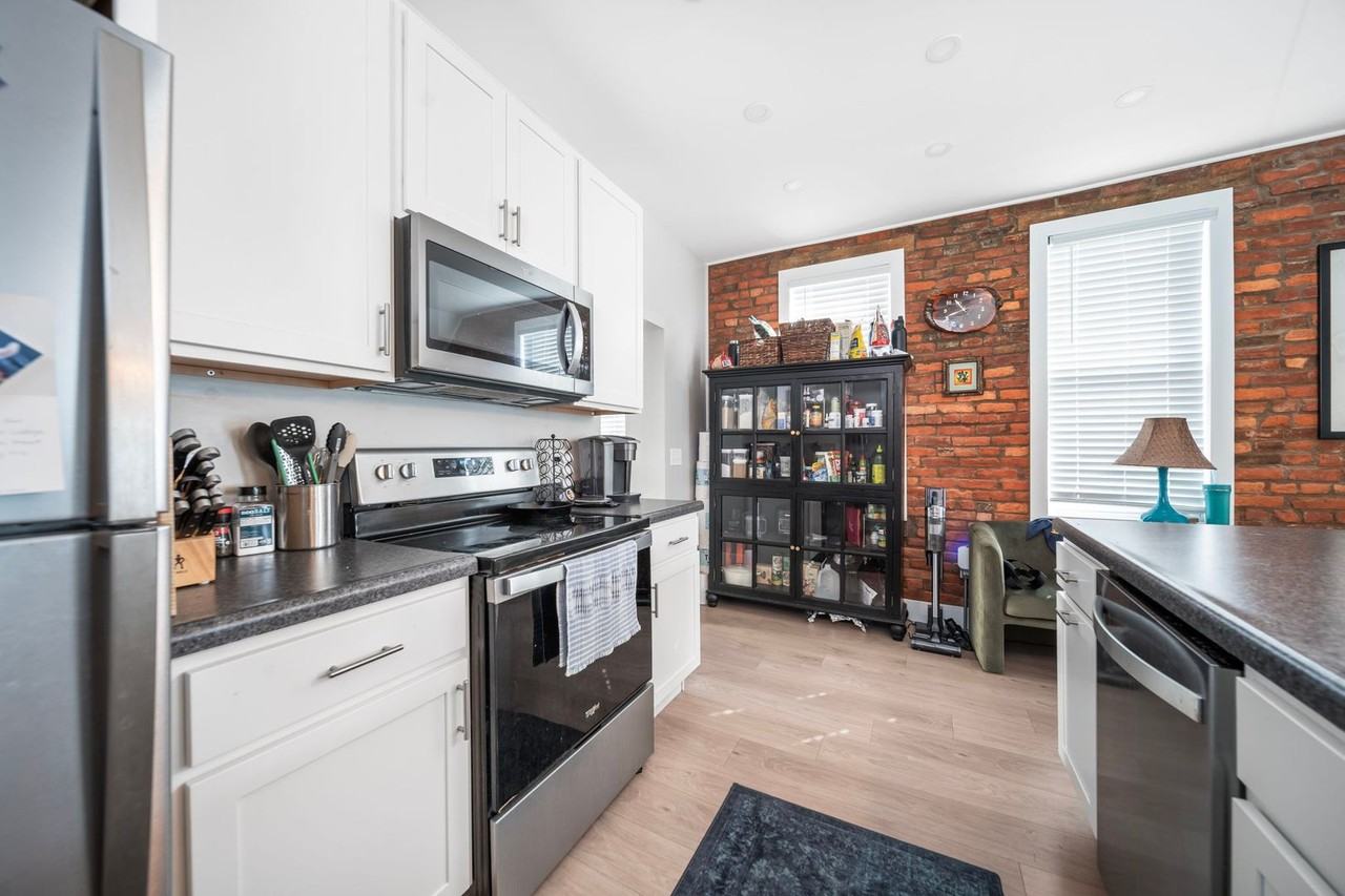 622 W State St - Photo 6 of 25