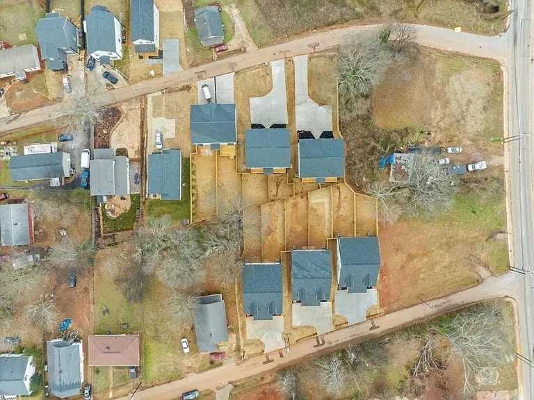 35 Marble St #A - Photo 2 of 17