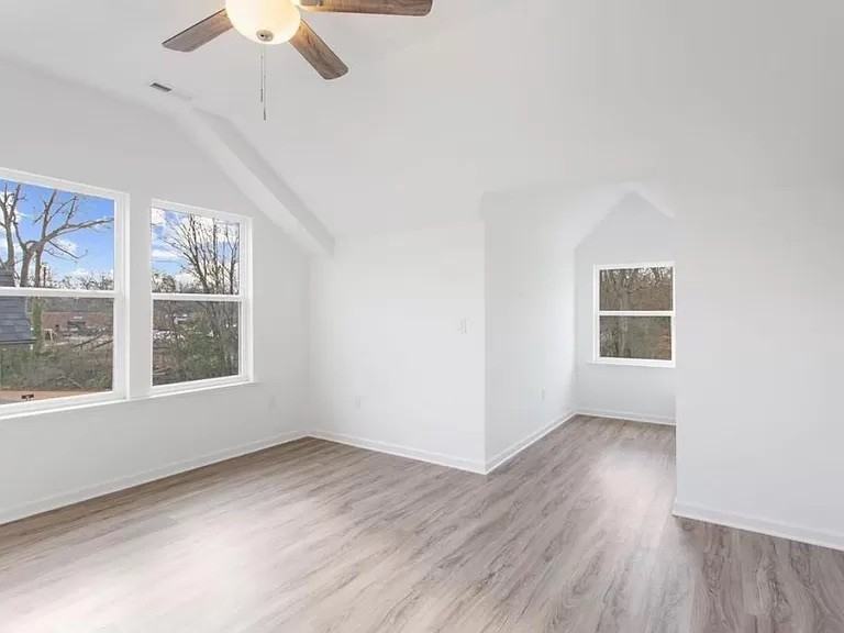 35 Marble St #A - Photo 6 of 17