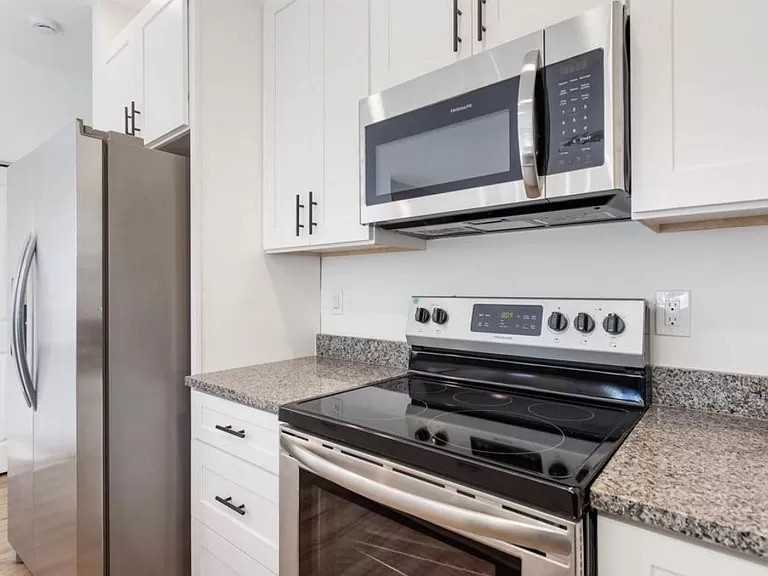 35 Marble St #A - Photo 3 of 17