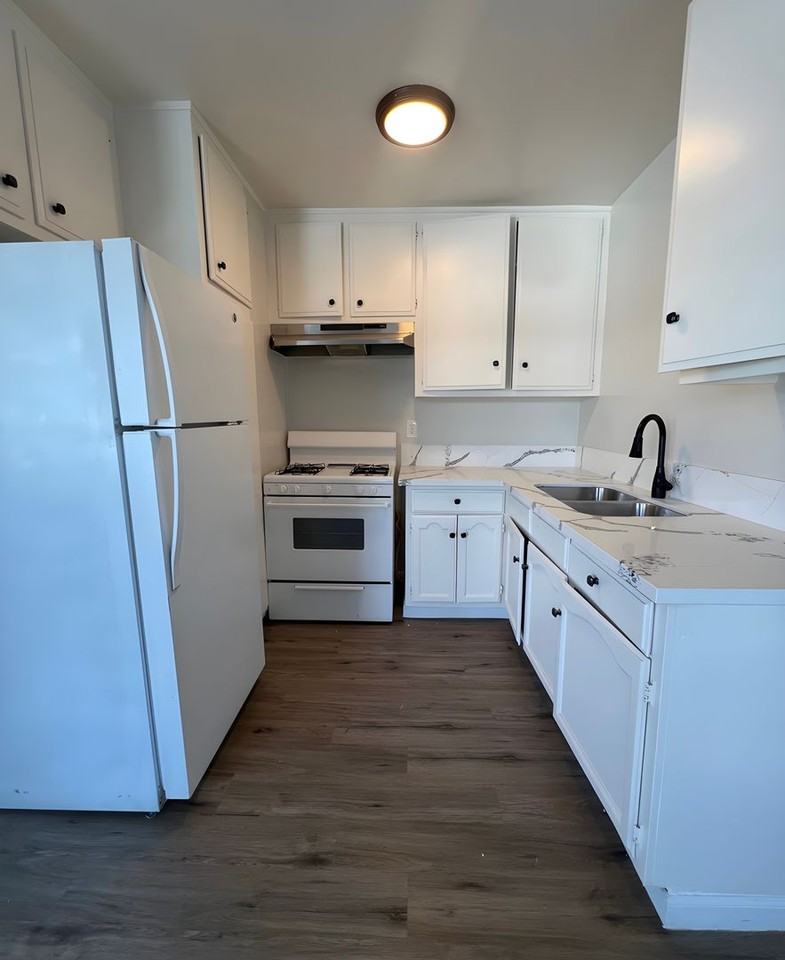 6811 10th Ave. - Photo 7 of 24