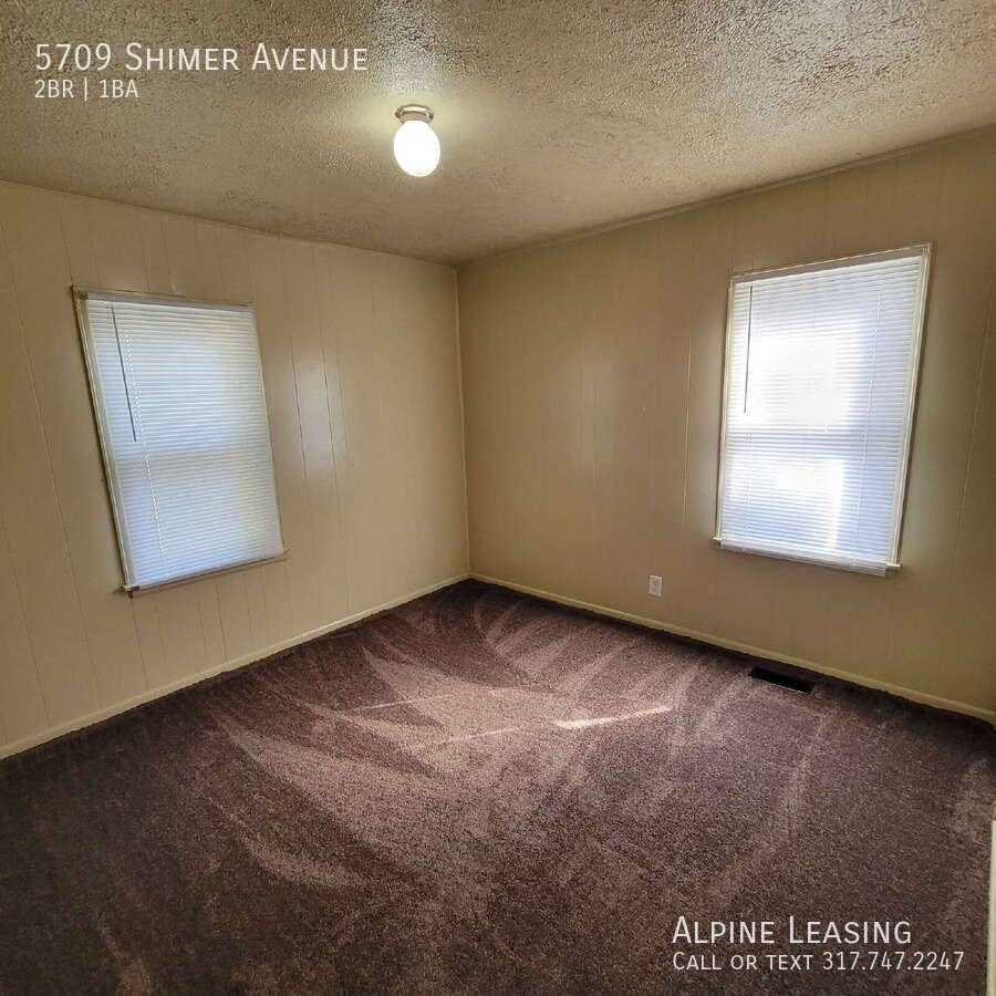 5709 Shimer Avenue - Photo 4 of 7