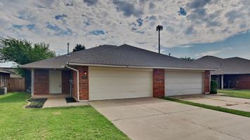 featured image of 1720 W Palm Pl