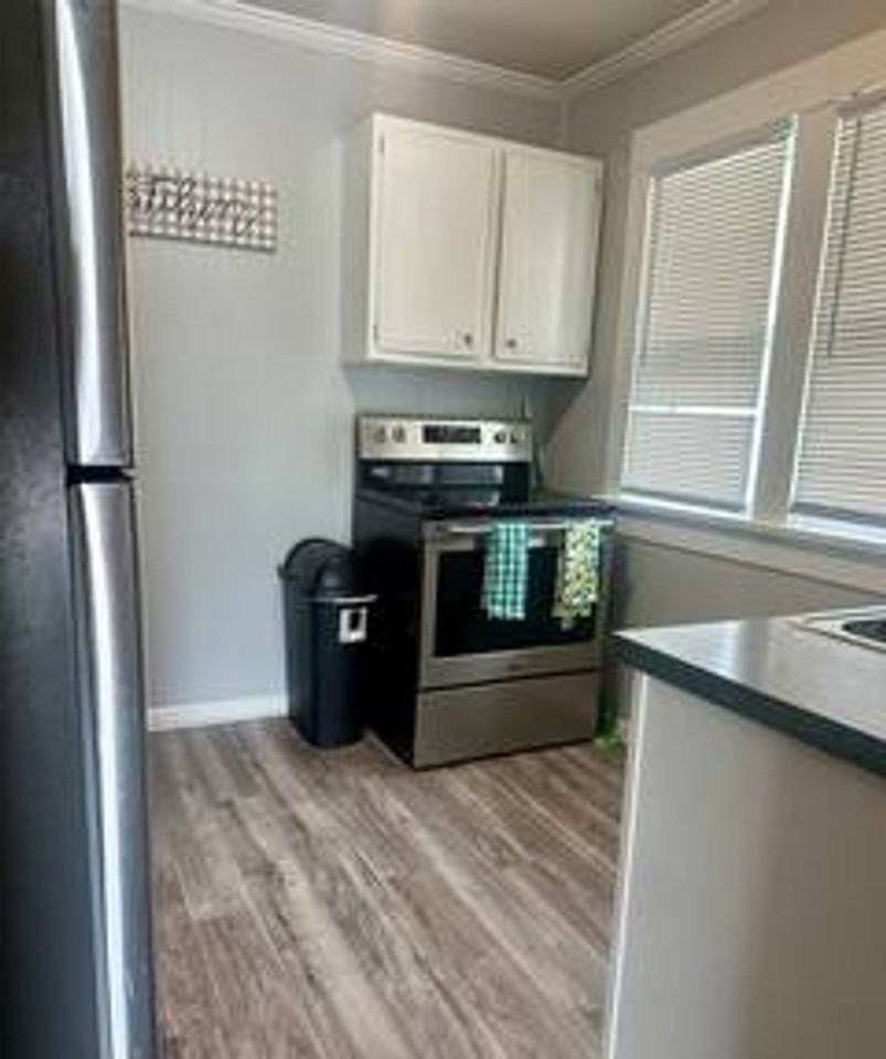 1917 S 63rd St - Photo 2 of 5