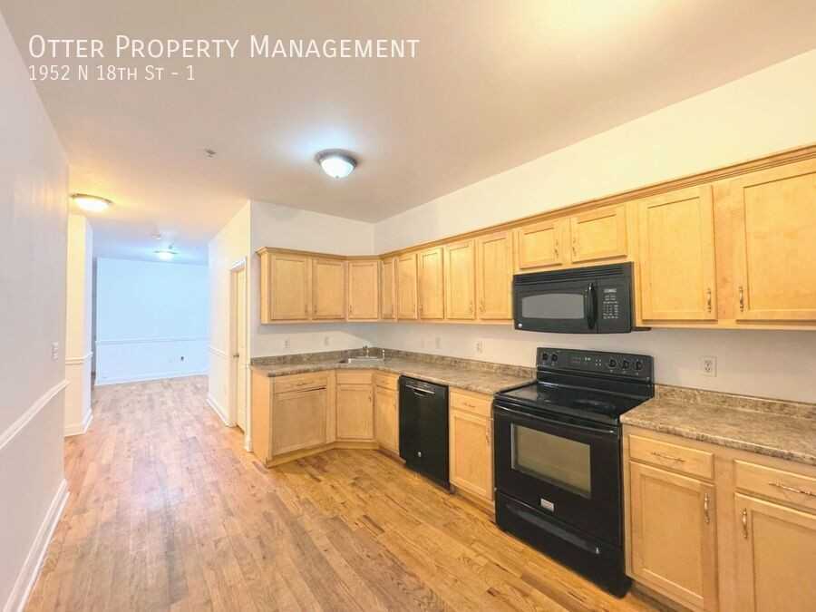 1952 N 18th St #1 - Photo 6 of 50