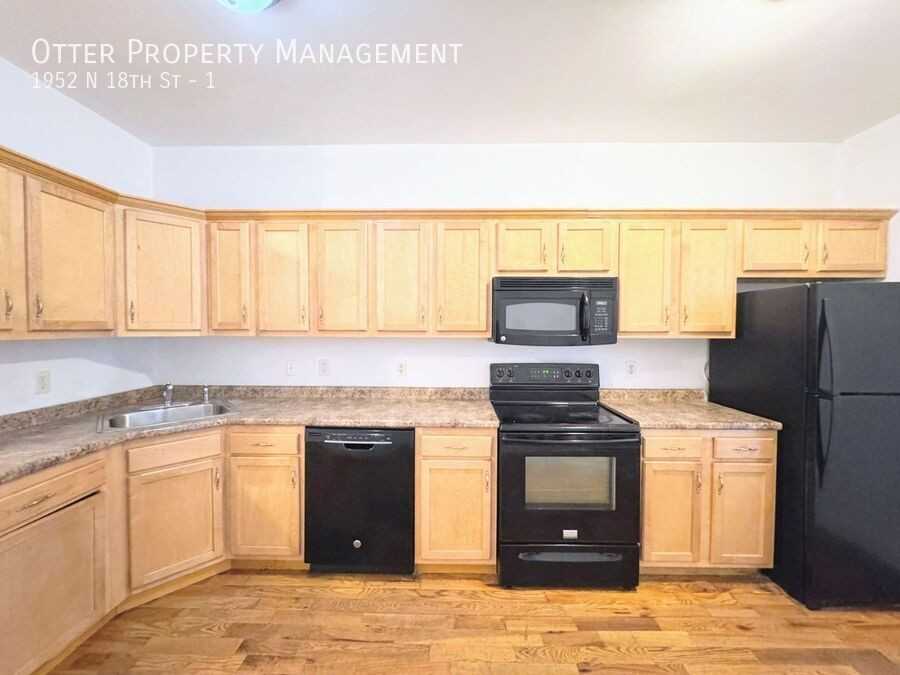 1952 N 18th St #1 - Photo 7 of 50