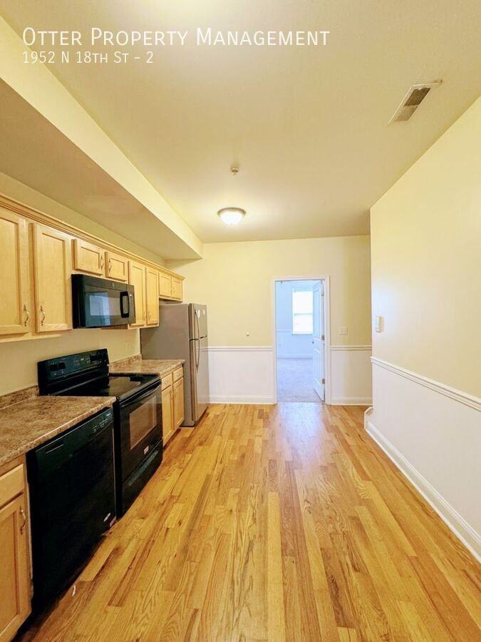 1952 N 18th St #2 - Photo 4 of 48