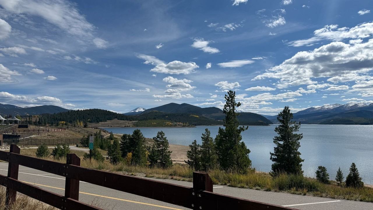 311 La Bonte Street - Photo 3 of 15