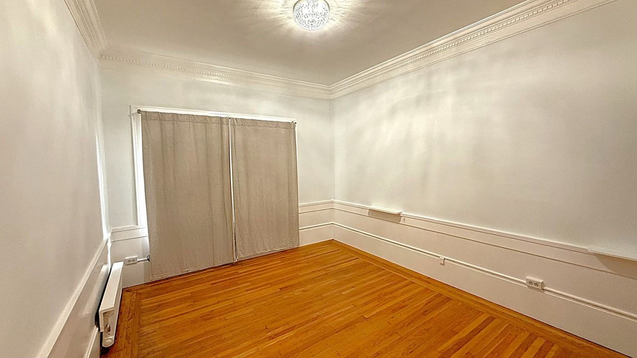 1155 Leavenworth Street - Photo 5 of 19