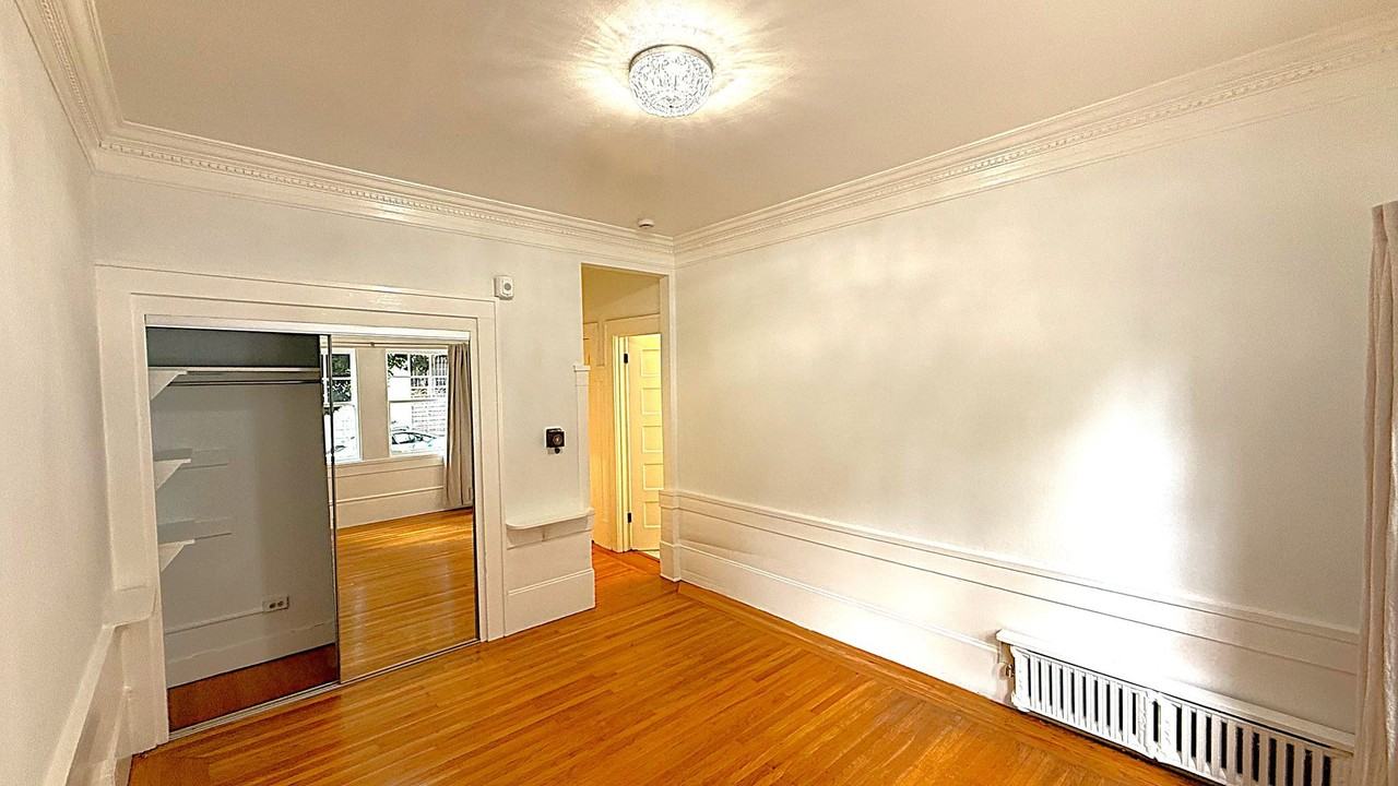 1155 Leavenworth Street - Photo 6 of 19