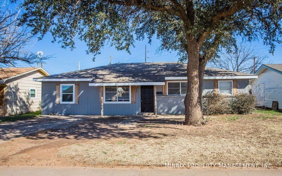 3403 Bangor Dr - Photo 6 of 42