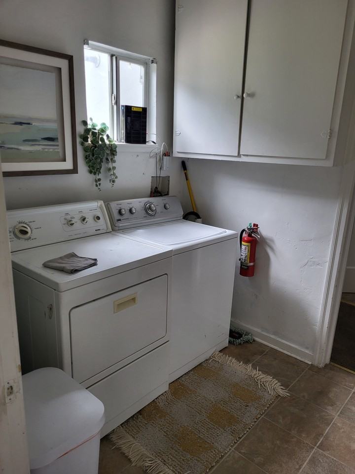 1307 W Noble Ave #NA - Photo 4 of 10