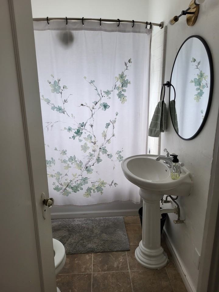 1307 W Noble Ave #NA - Photo 6 of 10