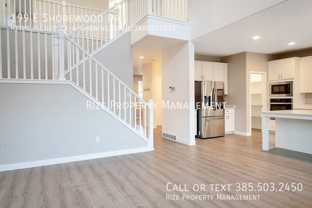 199 E Shorewood Dr - Photo 1 of 1