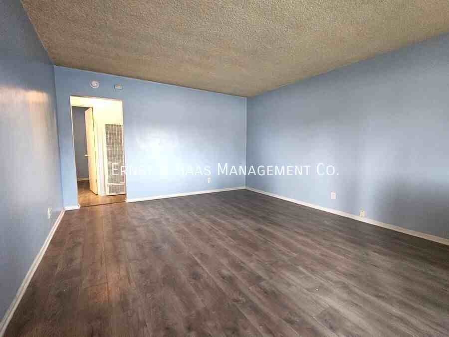 564 E 61st St - Photo 2 of 6