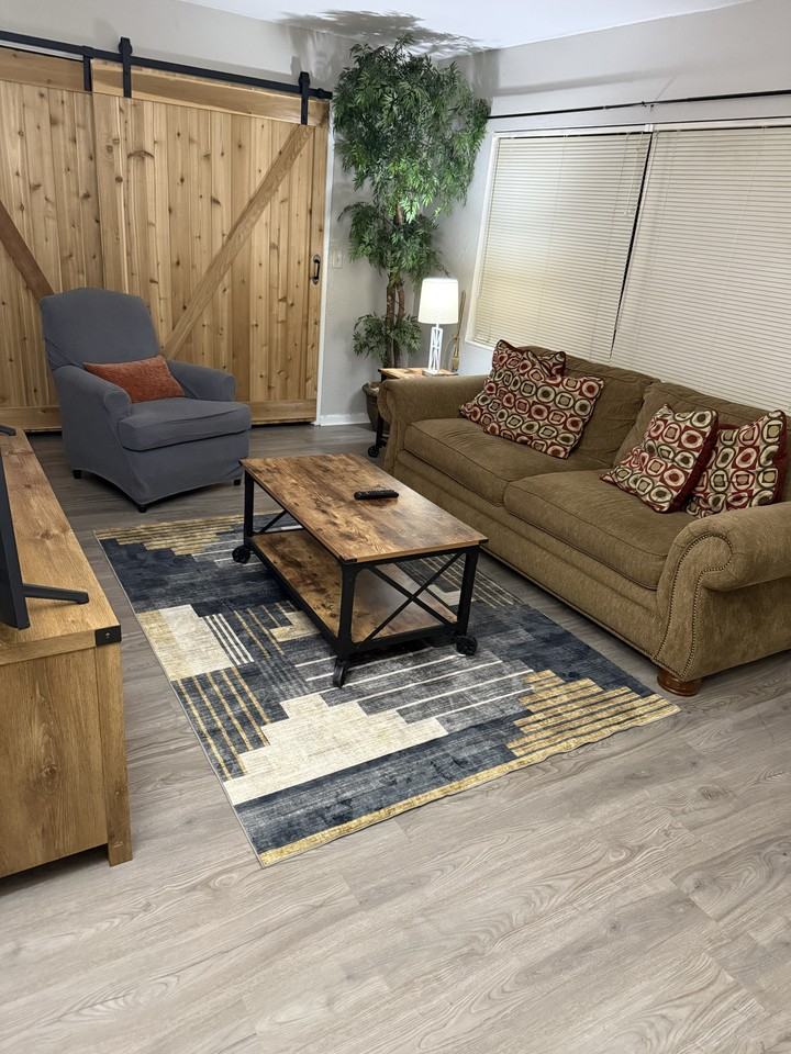 104 E Pearl St #NA - Photo 6 of 13