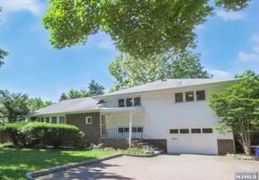 featured image of 10 Center St #NA