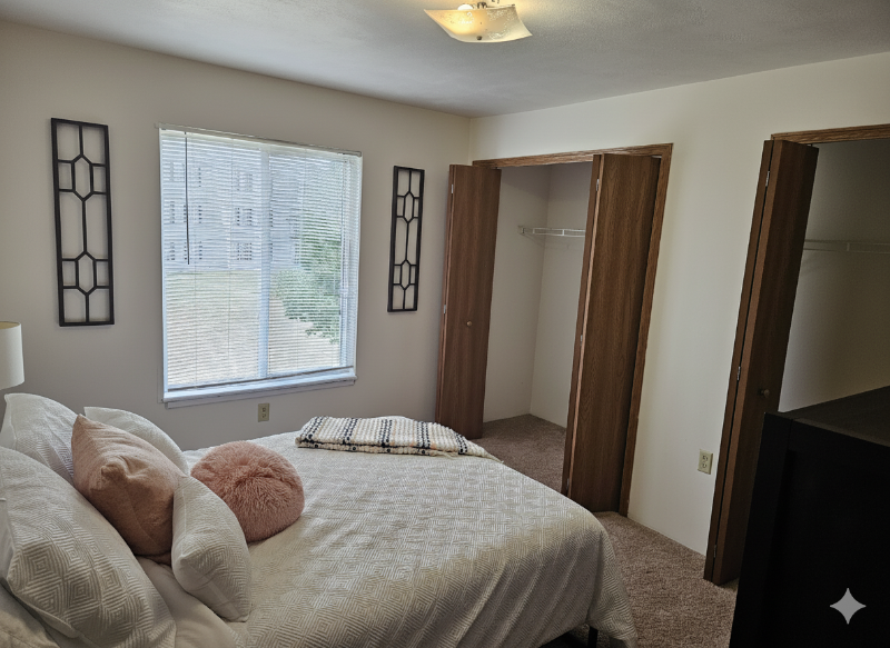 100 Raleigh Ct #107 - Photo 5 of 11