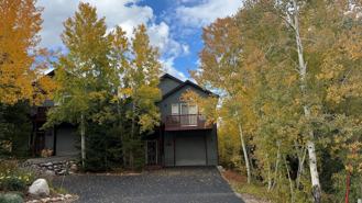 192 Burgundy Cir - Photo 1 of 1