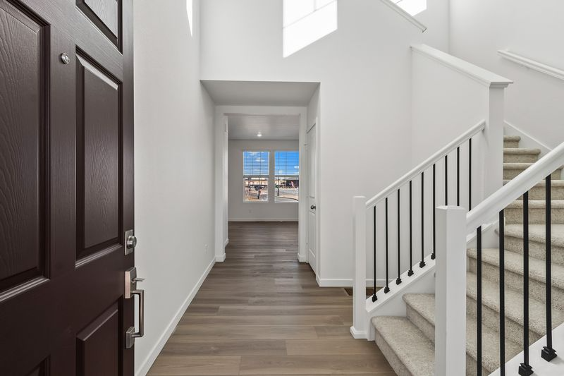 4281 Amanda Dr - Photo 3 of 15