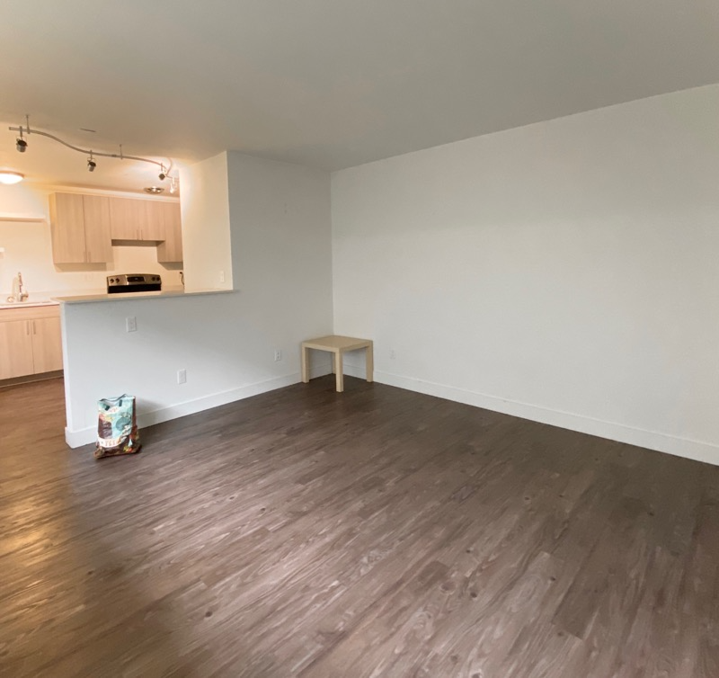 1419 2nd Ave W #207 - Photo 3 of 11