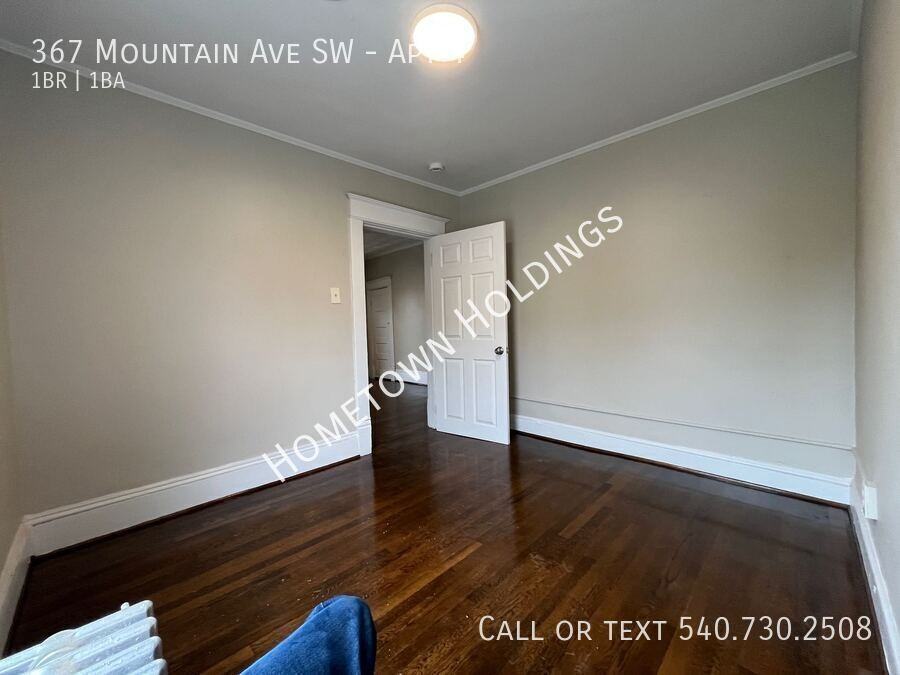 367 Mountain Avenue Southwest #4 - Photo 7 of 9