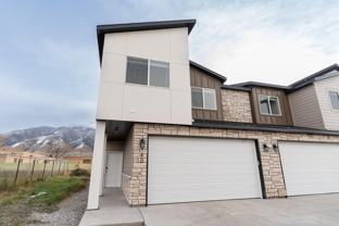 48 N 410 W - Photo 1 of 1