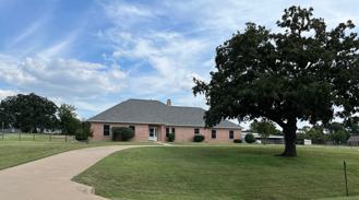 4763 Red Oak Cir - Photo 1 of 1