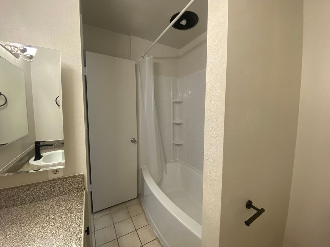 75-6008 Alii Dr #237 - Photo 6 of 12