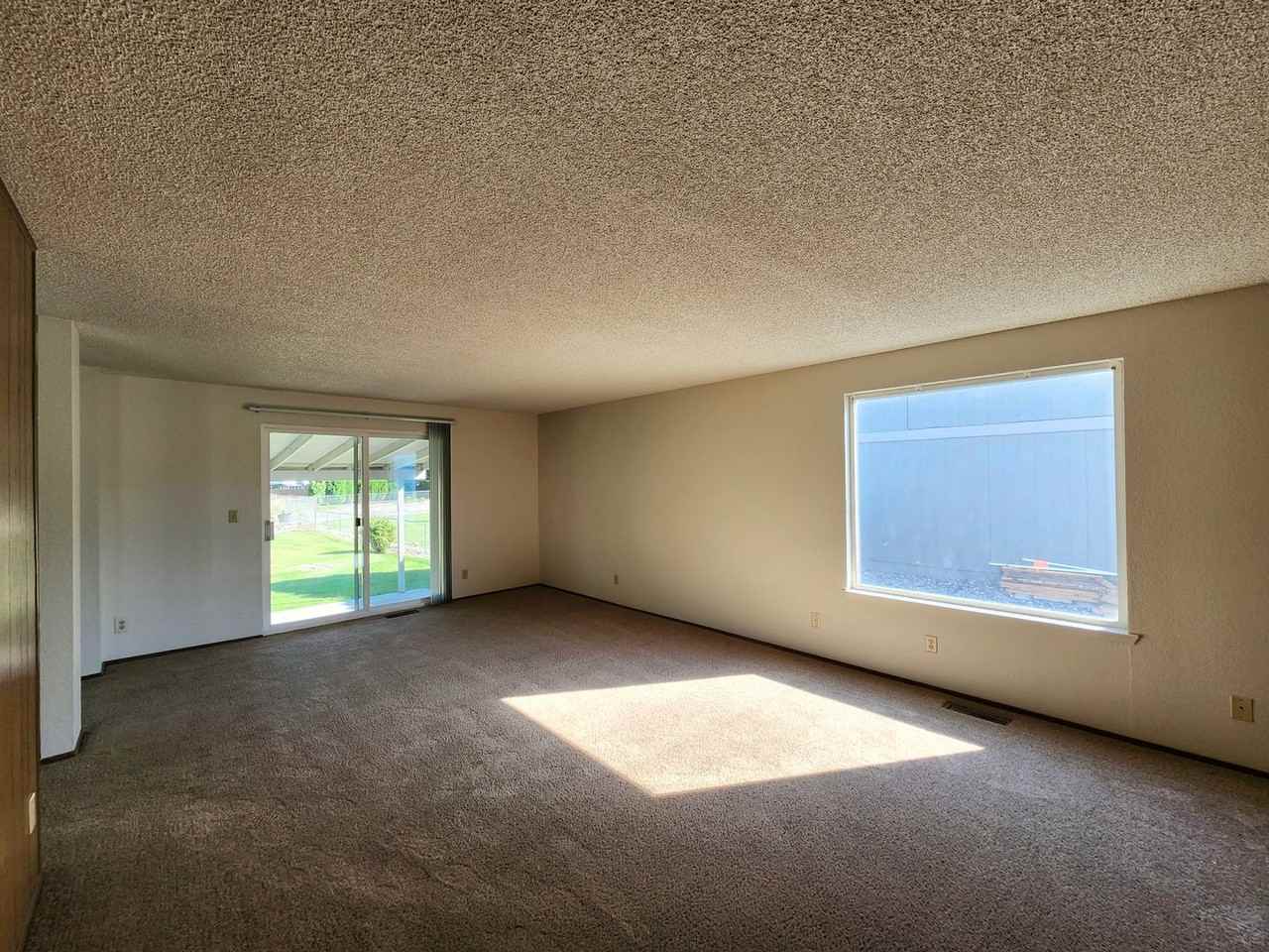 1709 S Rainier Pl - Photo 7 of 26