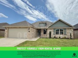 featured image of 927 Fair Oaks St