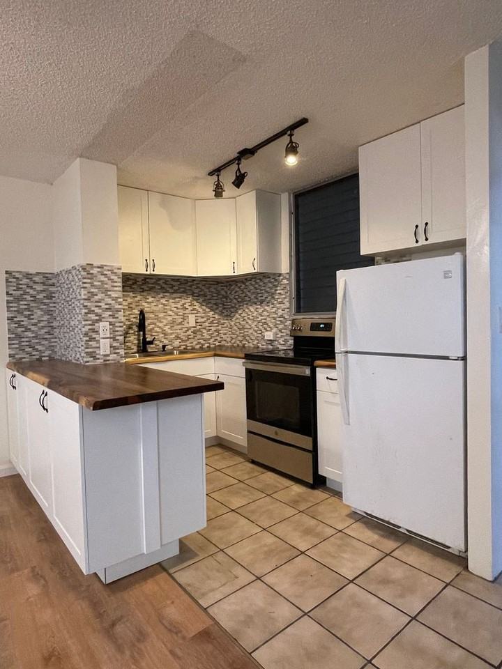 1914 University Ave #209 - Photo 6 of 11