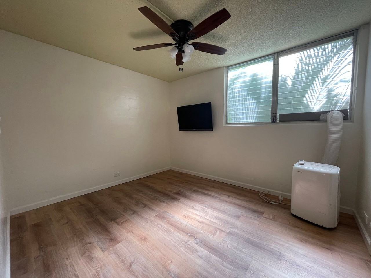 1914 University Ave #209 - Photo 7 of 11